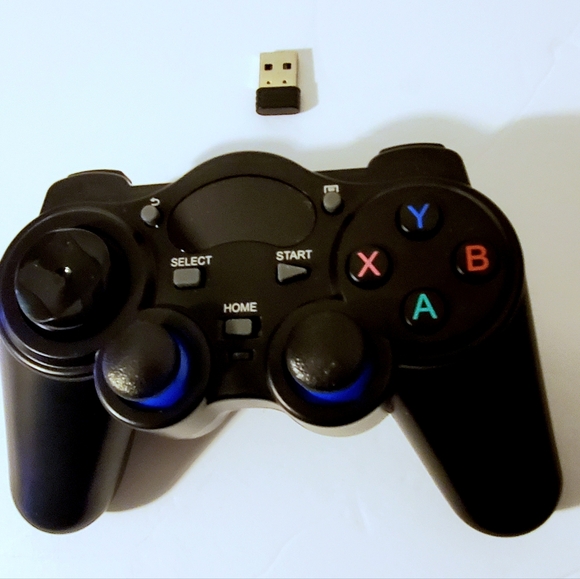 Professional Gaming Acessories set of three - Picture 11 of 13